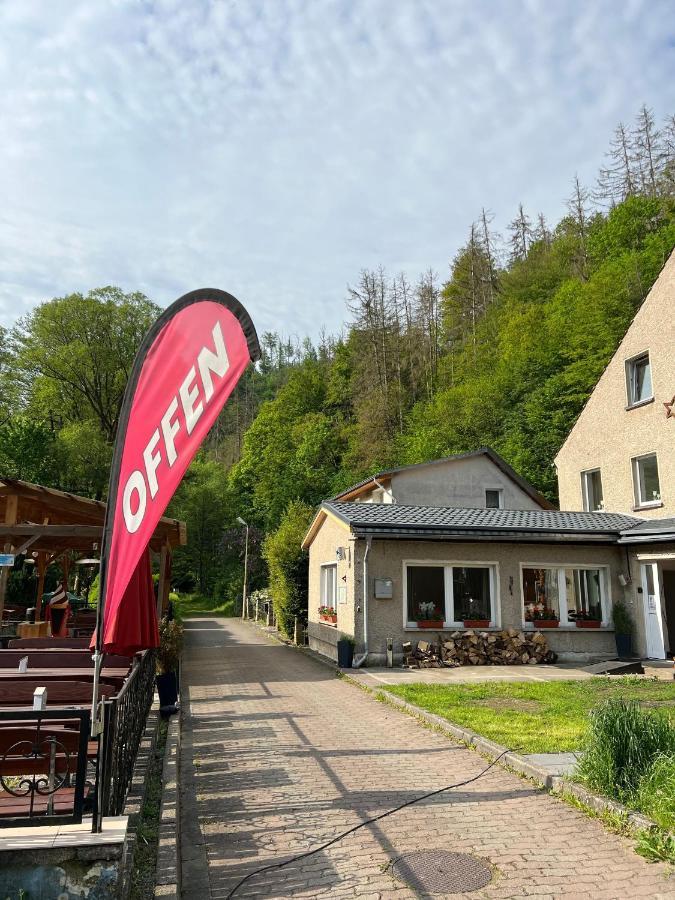 Sternschnuppe, Treseburg Harz, Unmittelbar Am Wasser Thale